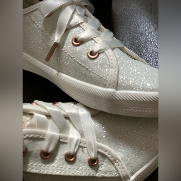 Keds x Kate Spade Kickstart Script Glitter Sneaker in Ivory - Picture 5 of 7